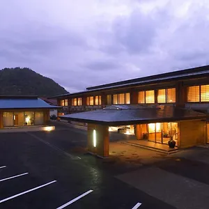 4* 传统日式旅馆 支笏湖留翠山亭酒店